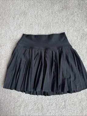 ALO Yoga Black Pleated Skater Skirt